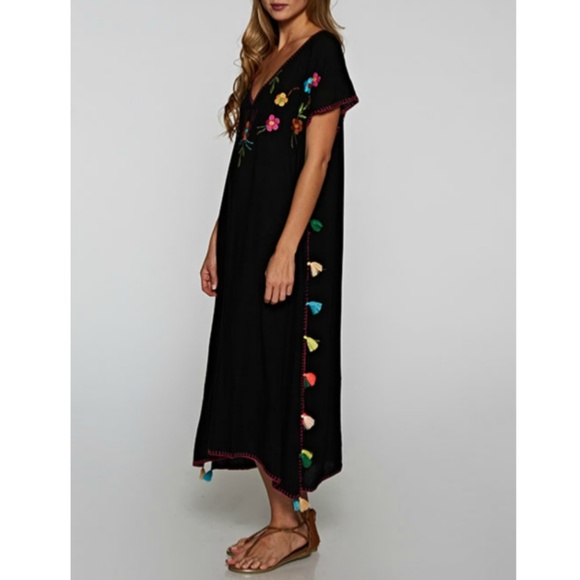 Embroidered Kaftan - Picture 7 of 8